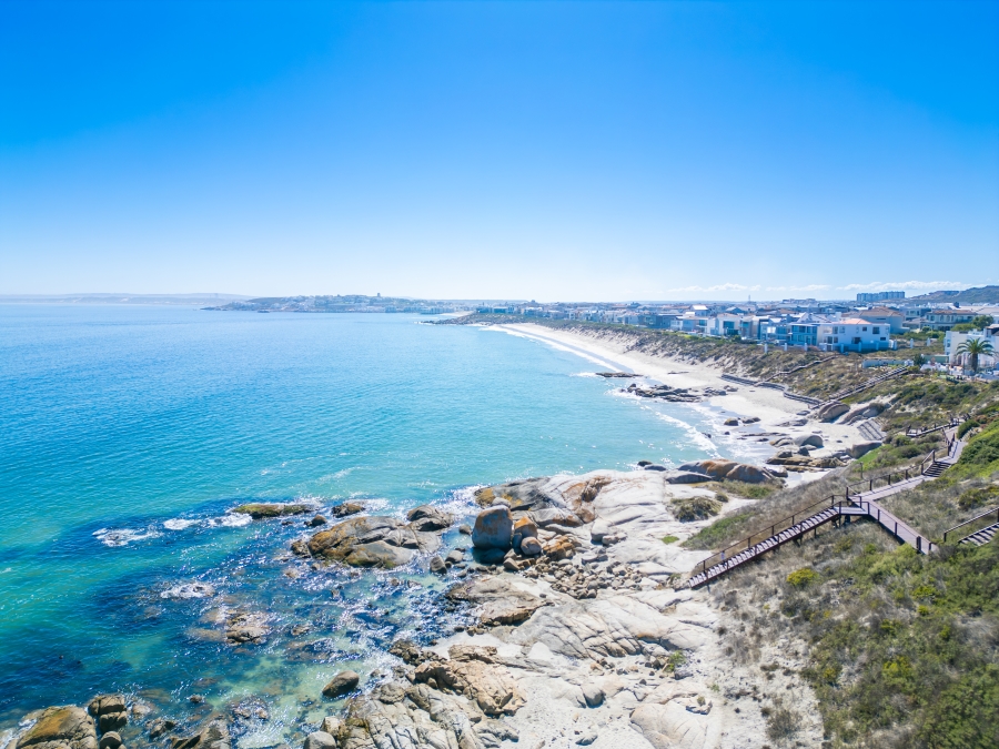 4 Bedroom Property for Sale in Calypso Beach Western Cape